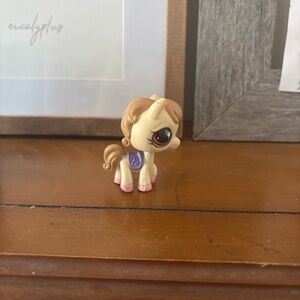 hasbro littlest pet shop horse #587